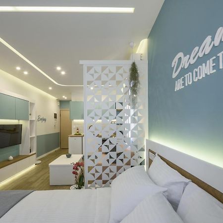 סלוניקי Τhe Half Root Suite In The Heart Of City Center מראה חיצוני תמונה