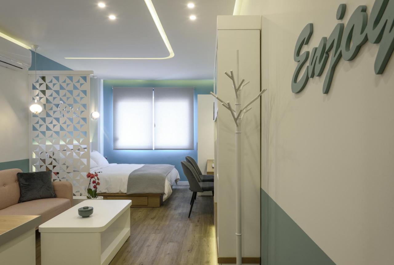 סלוניקי Τhe Half Root Suite In The Heart Of City Center מראה חיצוני תמונה